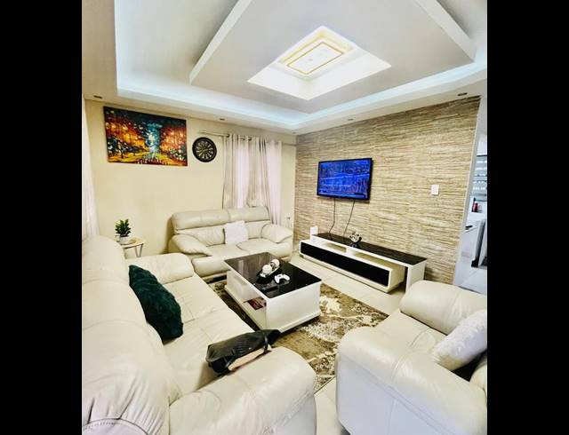 3 BEDROOM HOUSE FOR SALE IN AVOCA